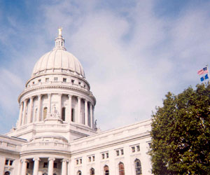 Legislature sends state budget bill to Gov.   Walker