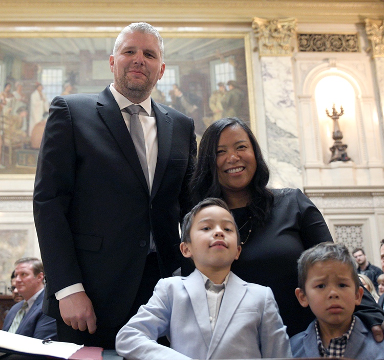 Knute Norenberg with family