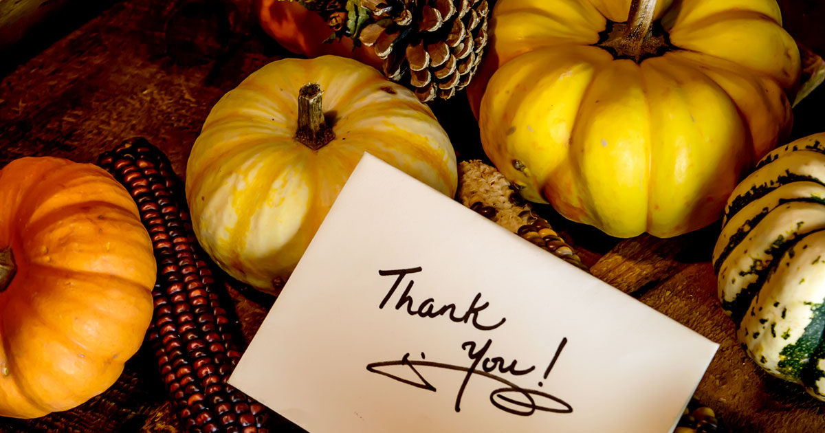 Thanksgiving table with thank you letter