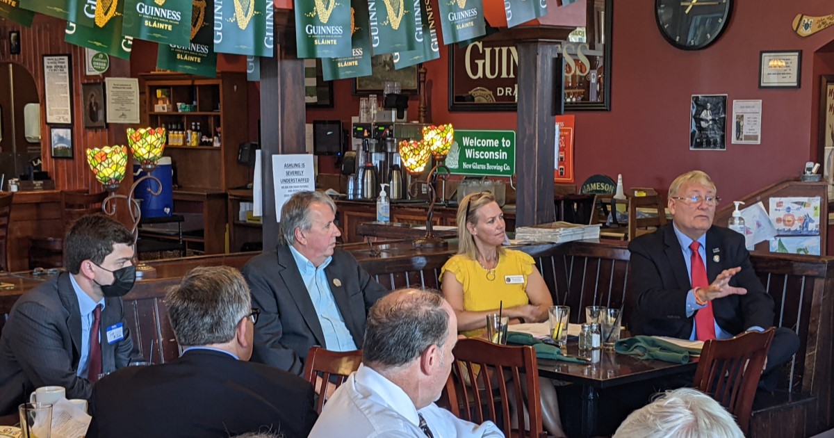 Lawmakers meeting with State Bar members in Kenosha.