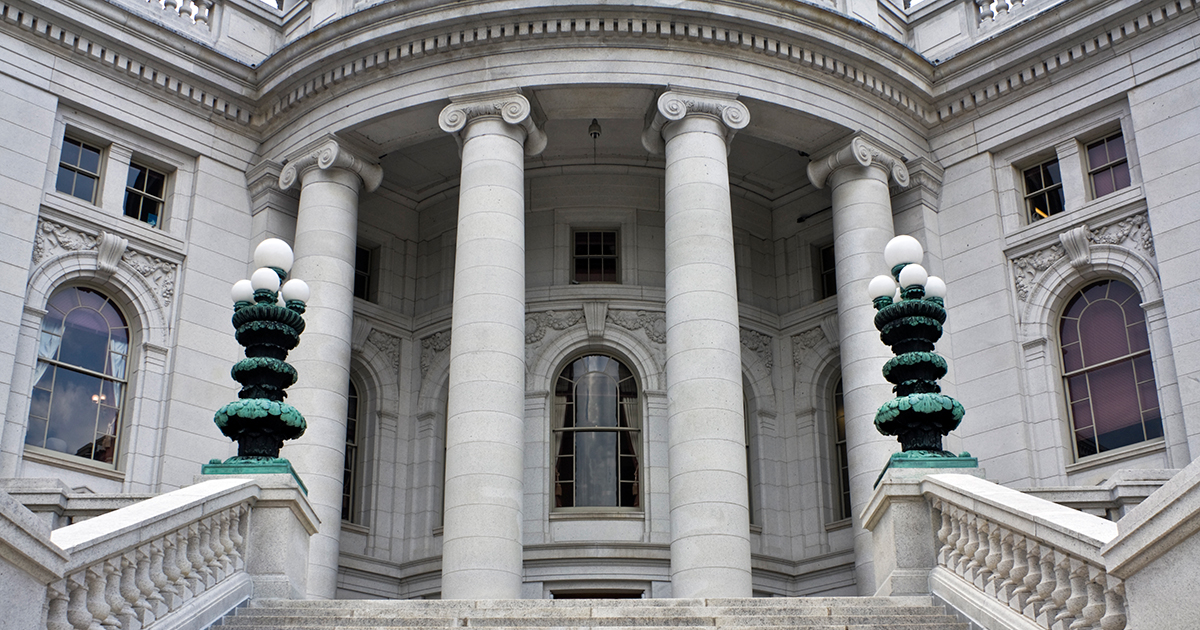 WisBar News State Bar Calls for Legal Services Exemption to Governor's