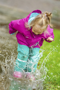 puddle jumping girl