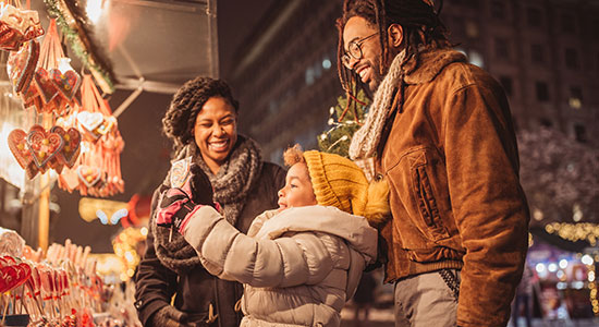 gift shopping family